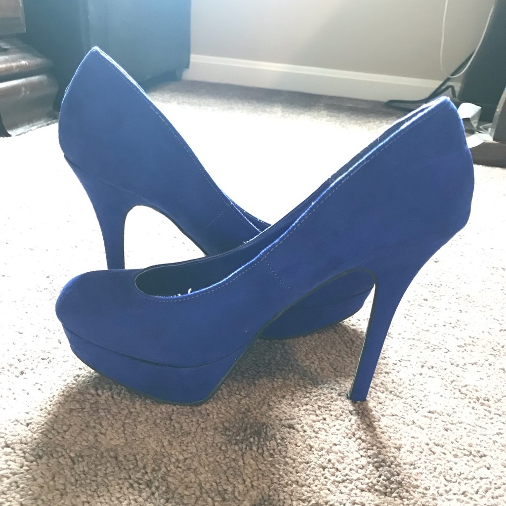 Candie’s Royal Blue Suede heels